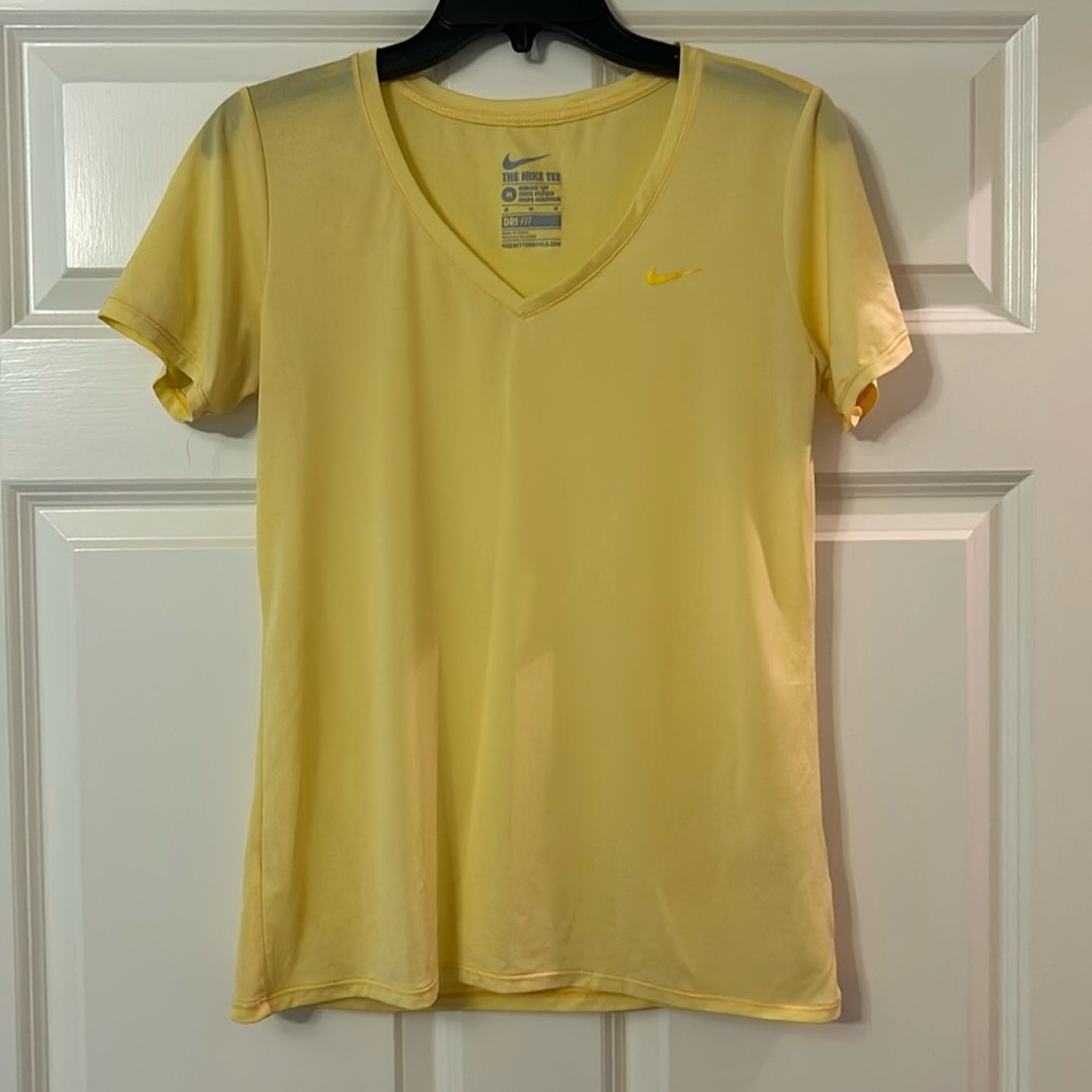 The Nike Tee Athletic Cut
